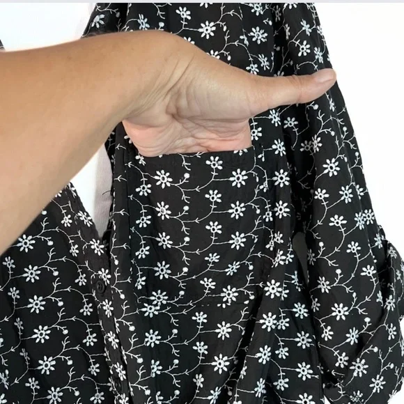 Velvet Heart Oversized Eyelet Embroidered Button  Down Shirt Blouse Size 2X - Picture 5 of 10